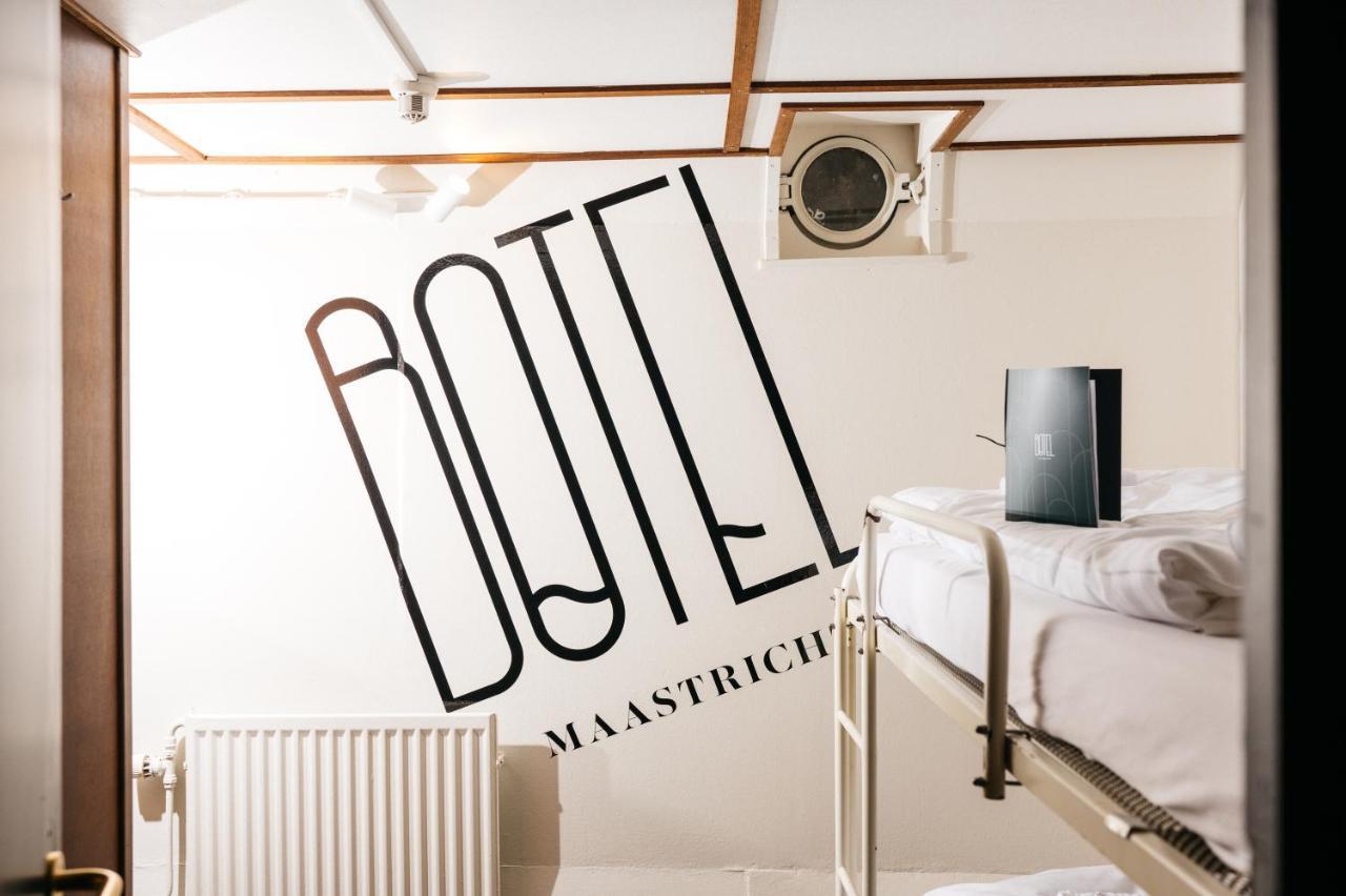 Botel Maastricht Hostel *