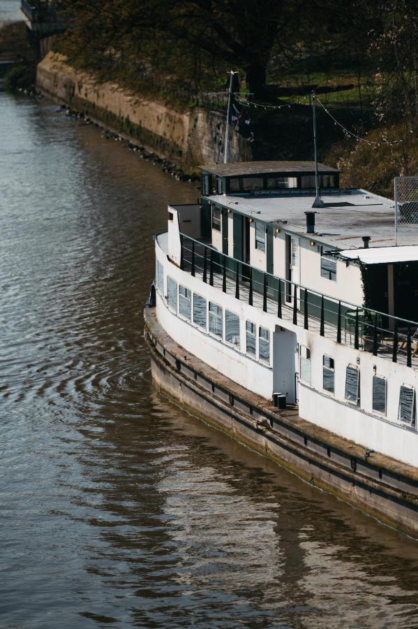 Botel Maastricht Hostel *